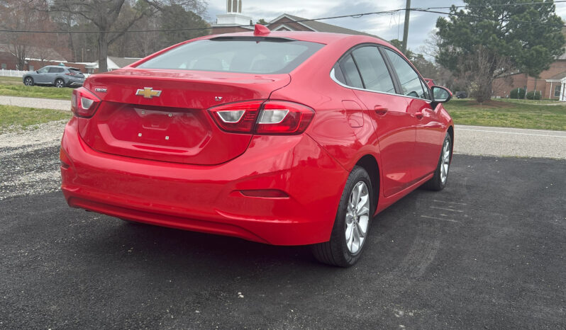 
								2019 Chevrolet Cruze LT Sedan 4D full									