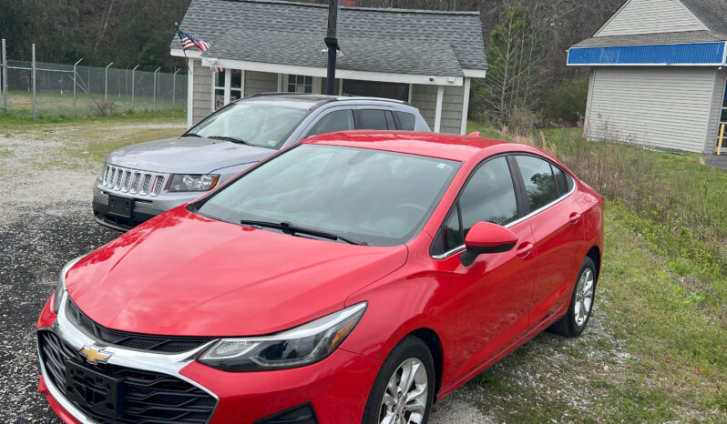 
								2019 Chevrolet Cruze LT Sedan 4D full									